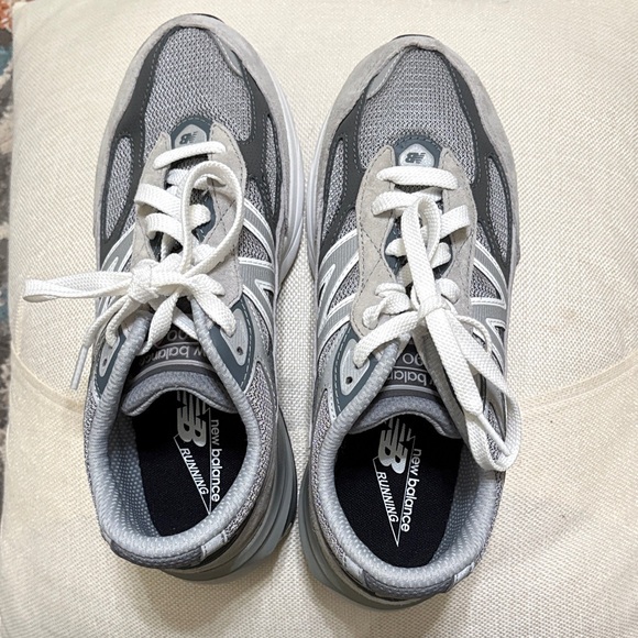 New Balance FuelCell 990v6 Lace in Gray and White (Boys Size 6.5 US, 39 EU) - Picture 6 of 11